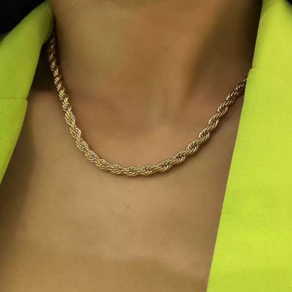 New 18k Gold Cuban Twisted Necklace - Picture 2 of 6